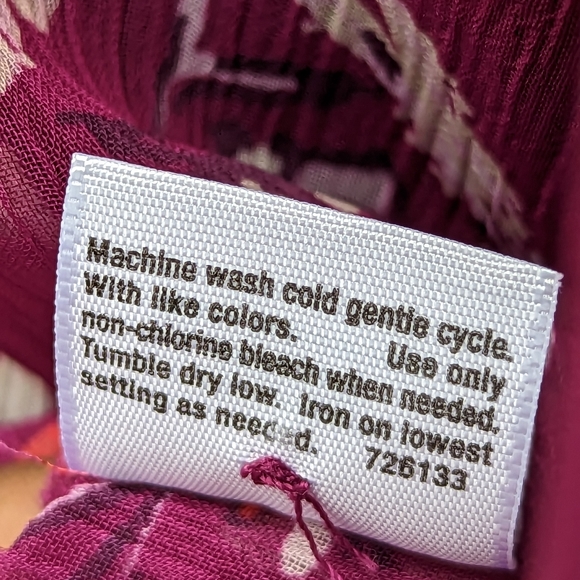 St. John's Bay Long Sleeve Plum Paisley Sheer Blouson Size - M - Picture 9 of 9